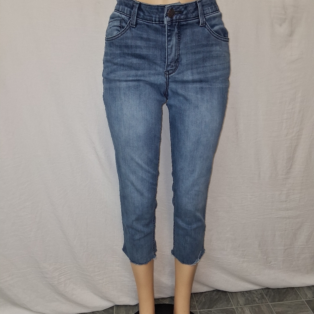 Democracy Cropped Blue Jeans Size 8p - Picture 4 of 16